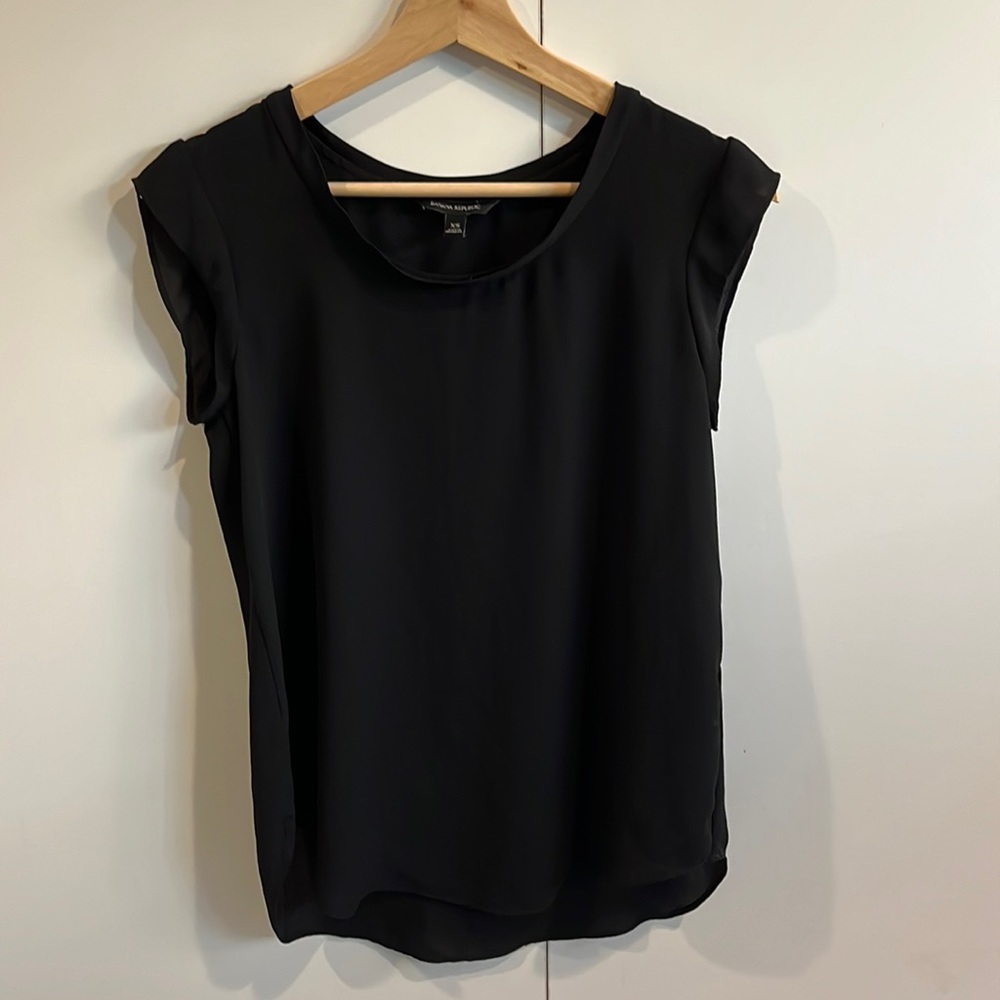 Banana Republic light weight tank XS